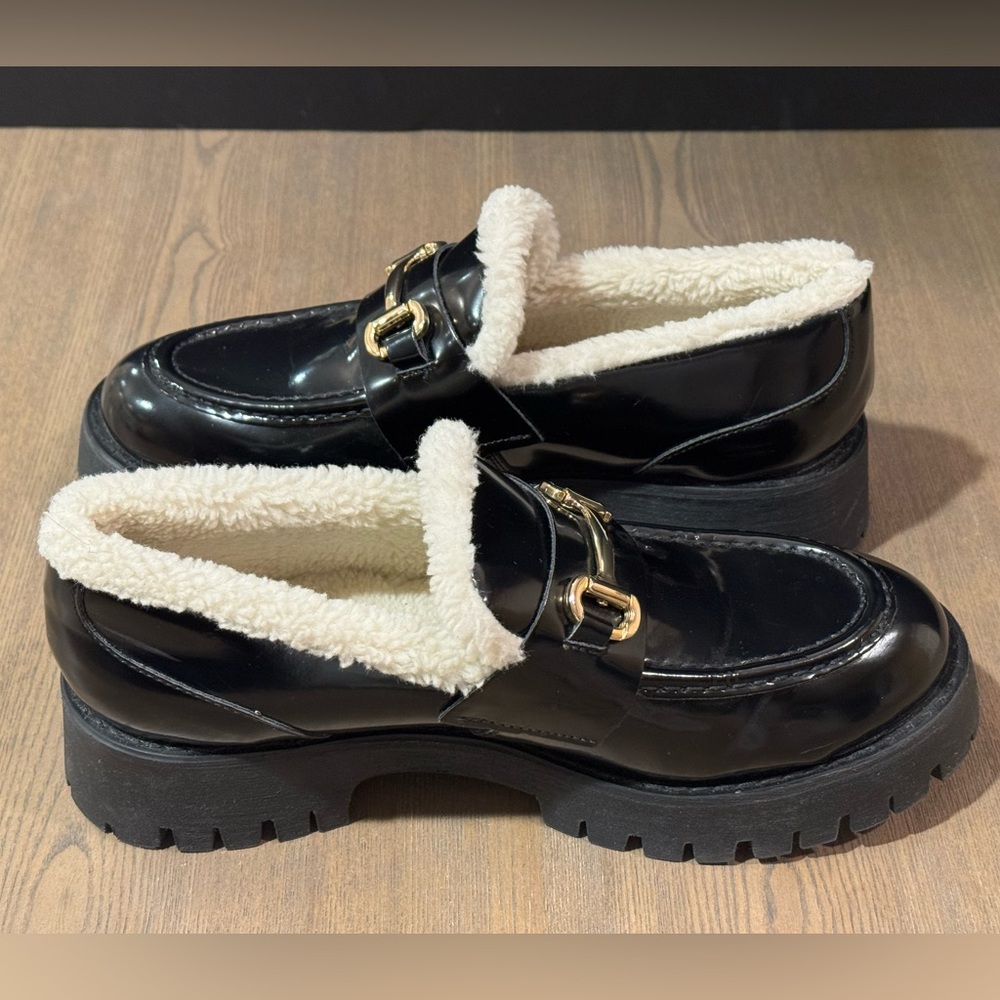 Steve Madden Women's Lando Black Loafers Faux Shearling Lining Chunky Sole 9M - Picture 2 of 10